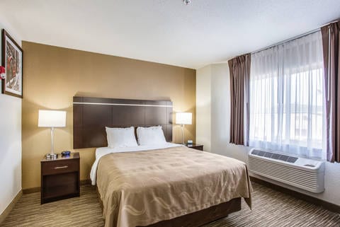 Guest room with queen bed(s) | Quality Inn, Meridian ID Hotels