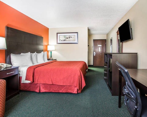 Quality Inn | Morton, IL