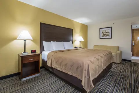 Guest room with king bed(s) | Quality Inn, Grayville IL Hotels