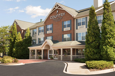 Hotel Exterior | Country, Sycamore IL Hotels