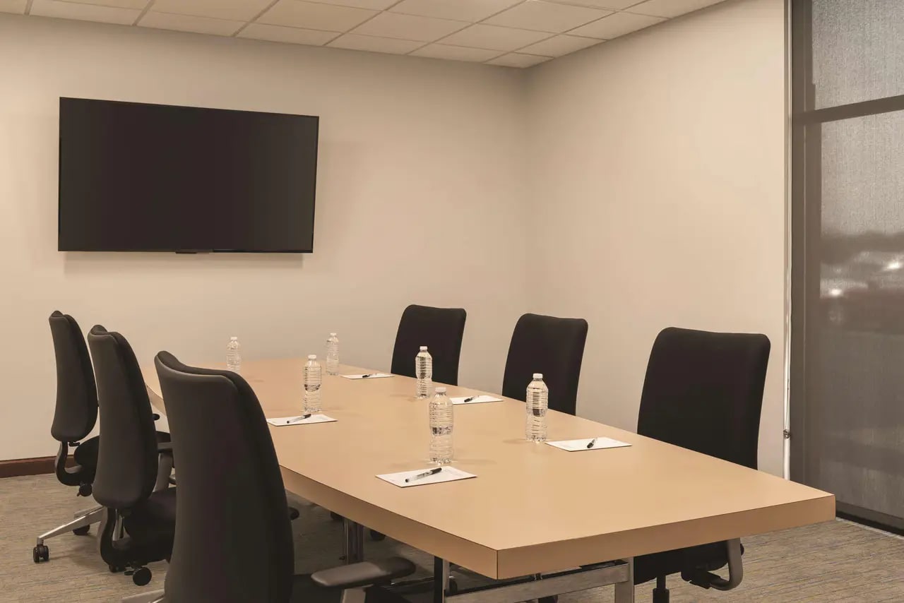 Conference Room - C1 | Radisson, Rockford IL Hotels