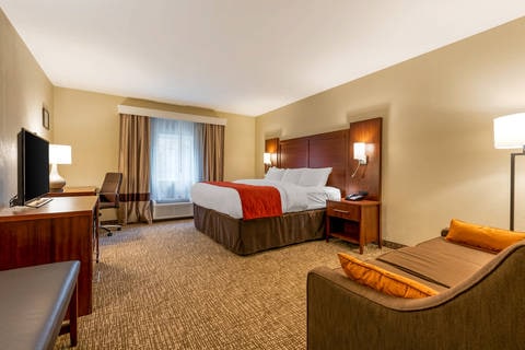 King suite | Comfort Inn, Michigan-city IN Hotels