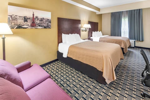 Guest room with queen bed(s) | Clarion, Indianapolis IN Hotels