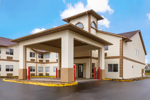 Hotel exterior | Econo Lodge, Franklin IN Hotels