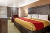 Guest room with king bed(s) | Econo Lodge, Winfield KS Hotels