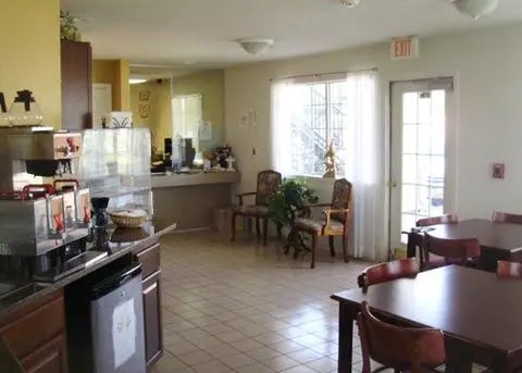 Breakfast area