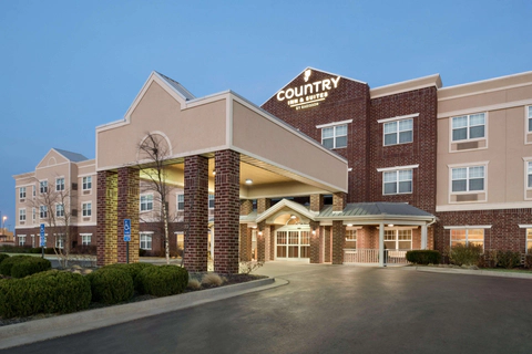 Hotel Exterior | Country, Kansas-city KS Hotels