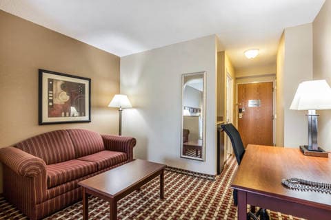 King suite | Quality Inn, Paducah KY Hotels