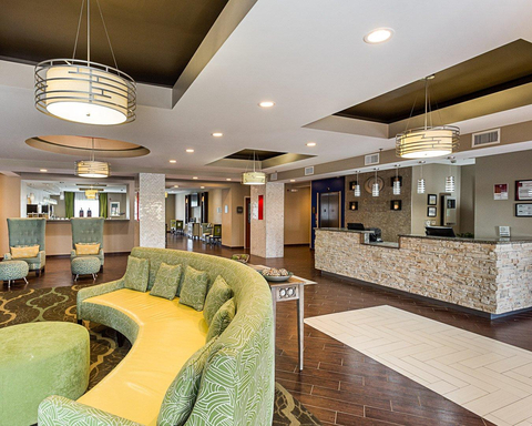 Hotel lobby | Comfort Suites hotel in Gonzales, LA