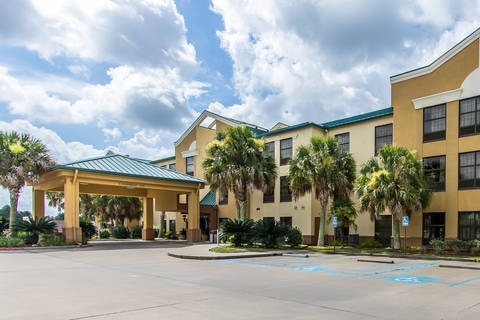 Quality Inn hotel in New Iberia, LA | Quality Inn, New-iberia LA Hotels