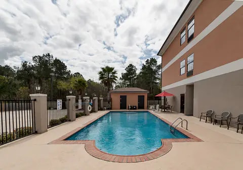 Outdoor pool | Comfort Suites, Sulphur LA Hotels