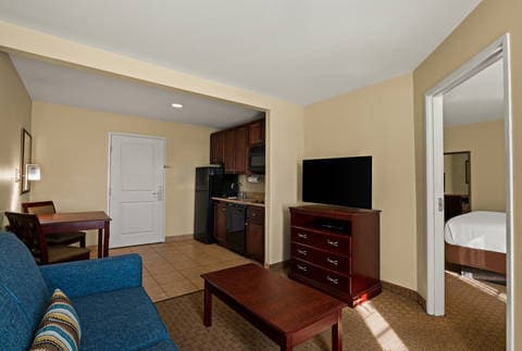 Queen suite | Mainstay, Houma LA Hotels