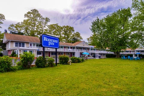 Hotel exterior | Rodeway Inn, Orleans MA Hotels