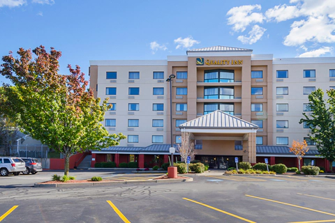 Hotel exterior | Quality Inn, Revere MA Hotels