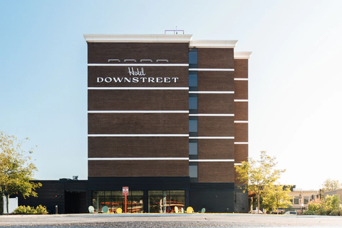 Hotel exterior | Ascend Hotel Collection, North-adams MA Hotels