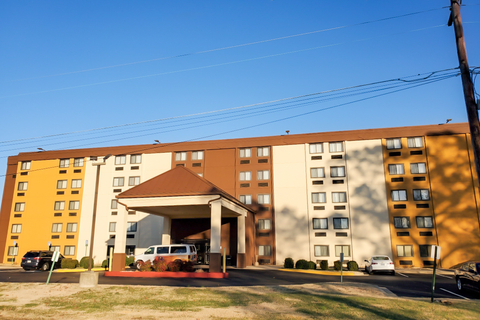 Hotel exterior | Comfort Inn, Oxon-hill MD Hotels
