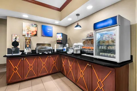 MD191BreakfastArea4