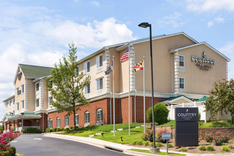 Hotel Exterior | Country, Bel-air MD Hotels