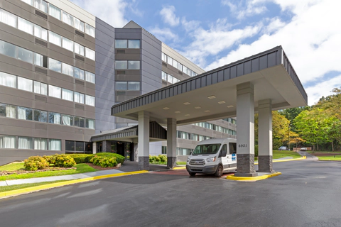 Hotel exterior | Clarion, Baltimore MD Hotels