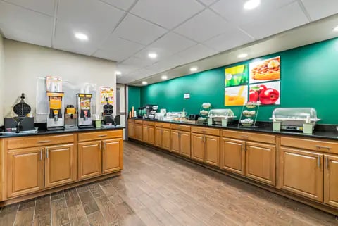 Breakfast area | Quality Inn, Bangor ME Hotels