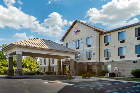 Hotel exterior | Comfort Suites, Grandville MI Hotels