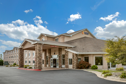 Hotel exterior | Comfort Inn, Dimondale MI Hotels