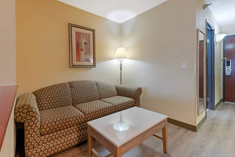 Two-bedroom suite | Quality Inn, Bemidji MN Hotels