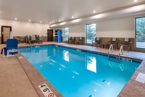 Indoor pool | Comfort Inn, Mankato MN Hotels