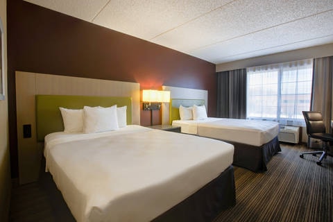 Guest room with queen bed(s) | Comfort Inn, Vadnais-heights MN Hotels