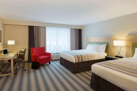 2 Queen Beds | Country, Roseville MN Hotels