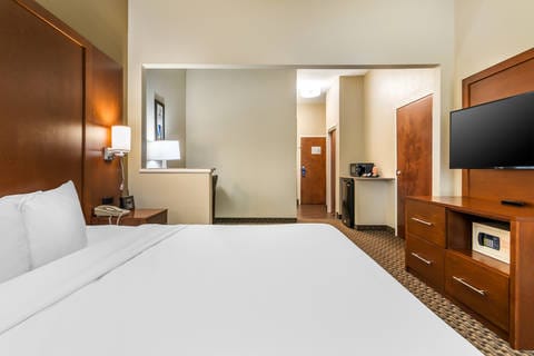 King suite | Comfort Suites, Jefferson-city MO Hotels