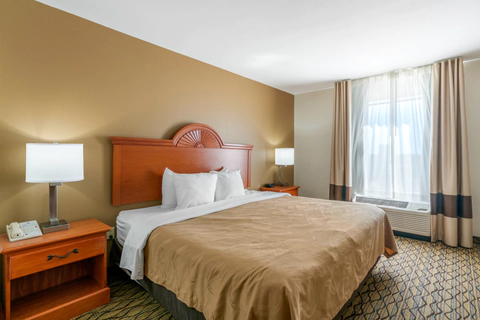 King suite | Quality Inn, Jefferson-city MO Hotels