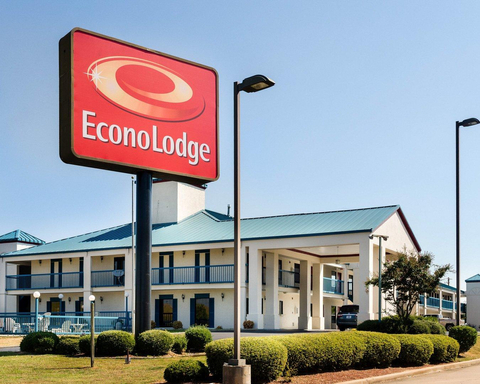Econo Lodge hotel in Canton, MS