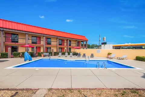 Outdoor pool | Econo Lodge, Columbus MS Hotels