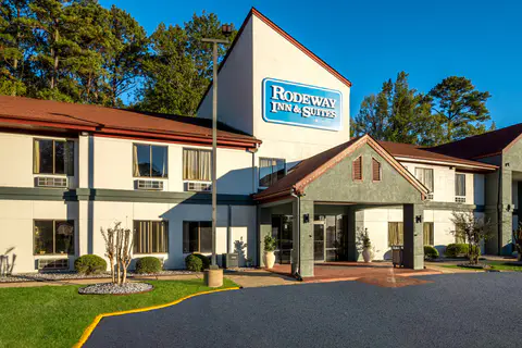 Hotel exterior | Rodeway Inn, Brandon MS Hotels