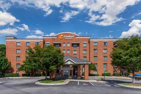 Hotel exterior | Comfort Suites, Cary NC Hotels