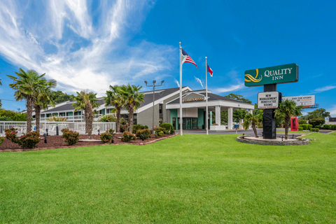 Hotel exterior | Quality Inn, Greenville NC Hotels