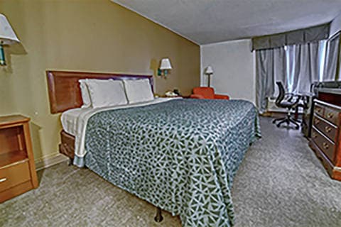 Guest room | Econo Lodge, Raleigh NC Hotels