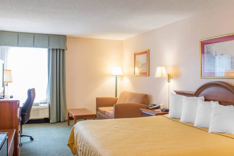 Spacious guest room | Quality Inn, Raleigh NC Hotels