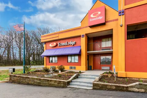 Hotel exterior | Econo Lodge, Charlotte NC Hotels