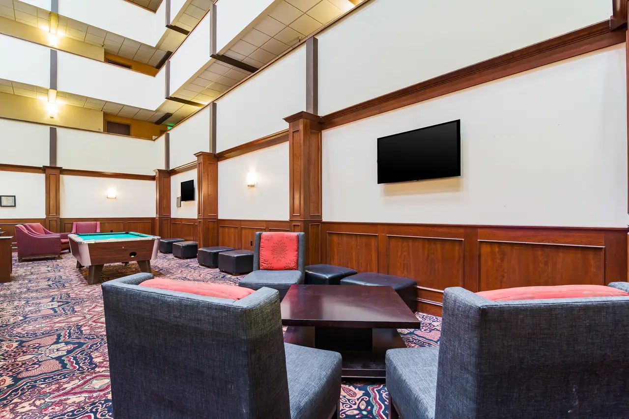 On-site restaurant | Clarion, Minot ND Hotels