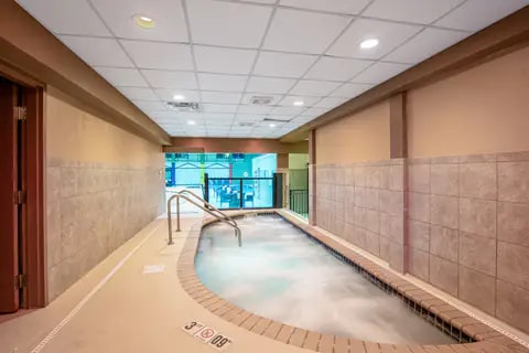 Indoor pool | Clarion, Minot ND Hotels