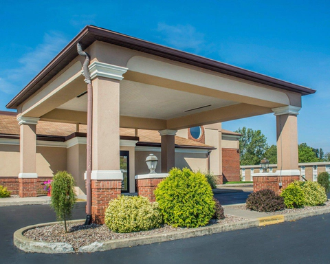Hotel entrance | Lockport NY Hotels, Quality Inn