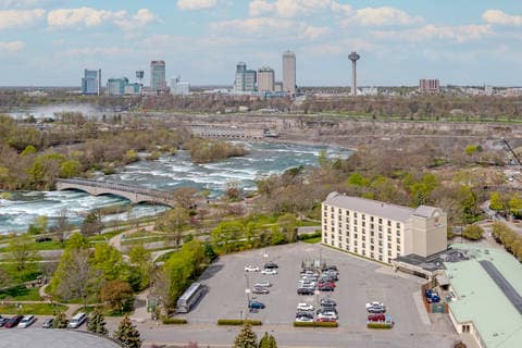 Hotel exterior | Comfort Inn, Niagara-falls NY Hotels