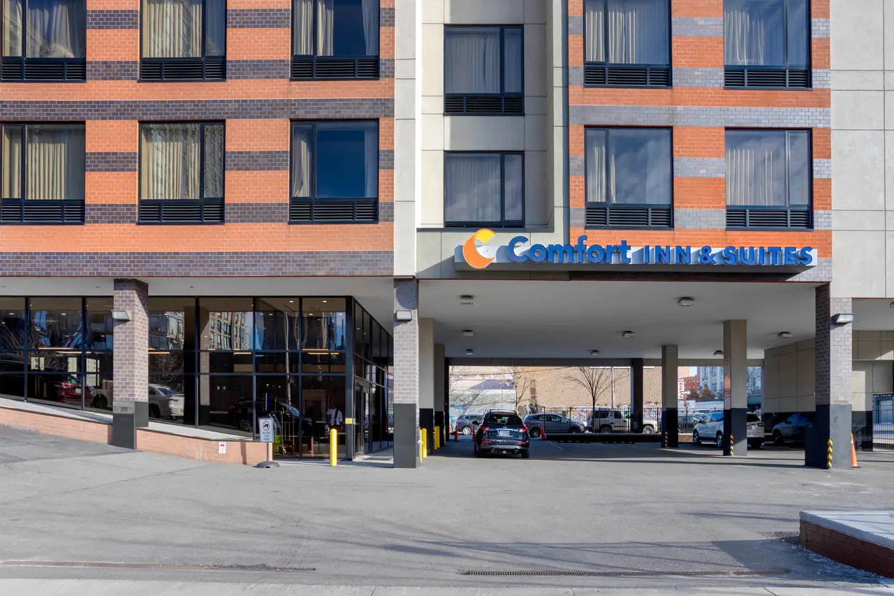 Image 7: Hotel exterior | Comfort Inn, Bronx NY Hotels