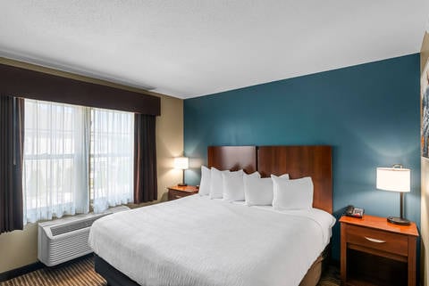 Accessible Suite with King Bed | Ascend Hotel Collection, Saratoga-springs NY Hotels