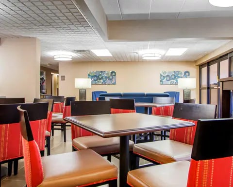 Breakfast area in the lobby