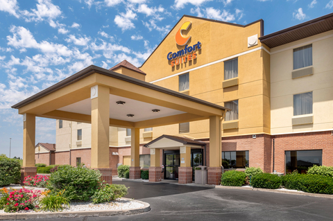 Hotel exterior | Comfort Suites, Miamisburg OH Hotels