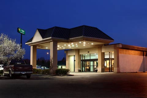 Hotel Cover Photo