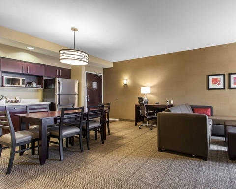 Spacious suite with kitchen area | Comfort Suites, Youngstown OH Hotels